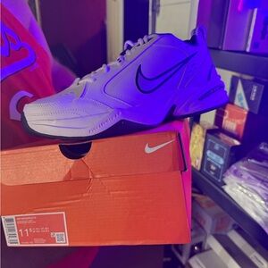 Nike Men's Monochrome Athletic Shoes